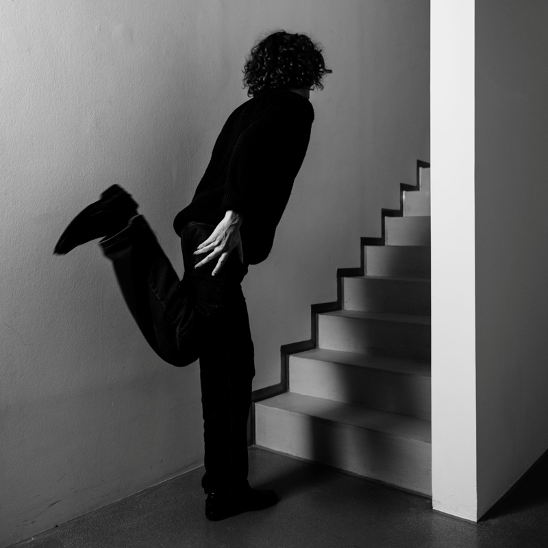 Dennis Kiss - Vielleicht für ein paar Stunden, doch ich bin nicht diese Person